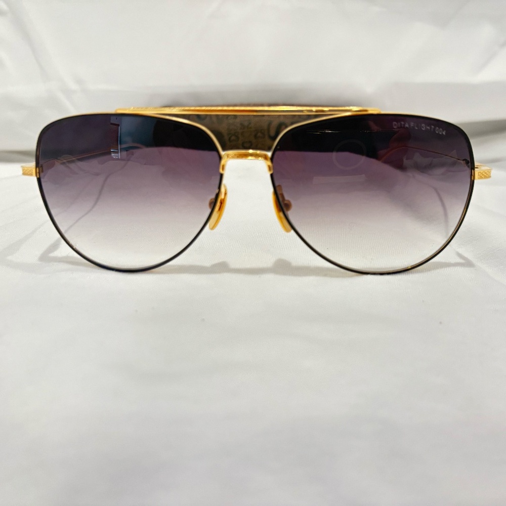 NEW! DITA FLIGHT 004 7804-H-BLK-GLD; YELLOW GOLD & BLACK FRAME W/ GREY GRADIENT